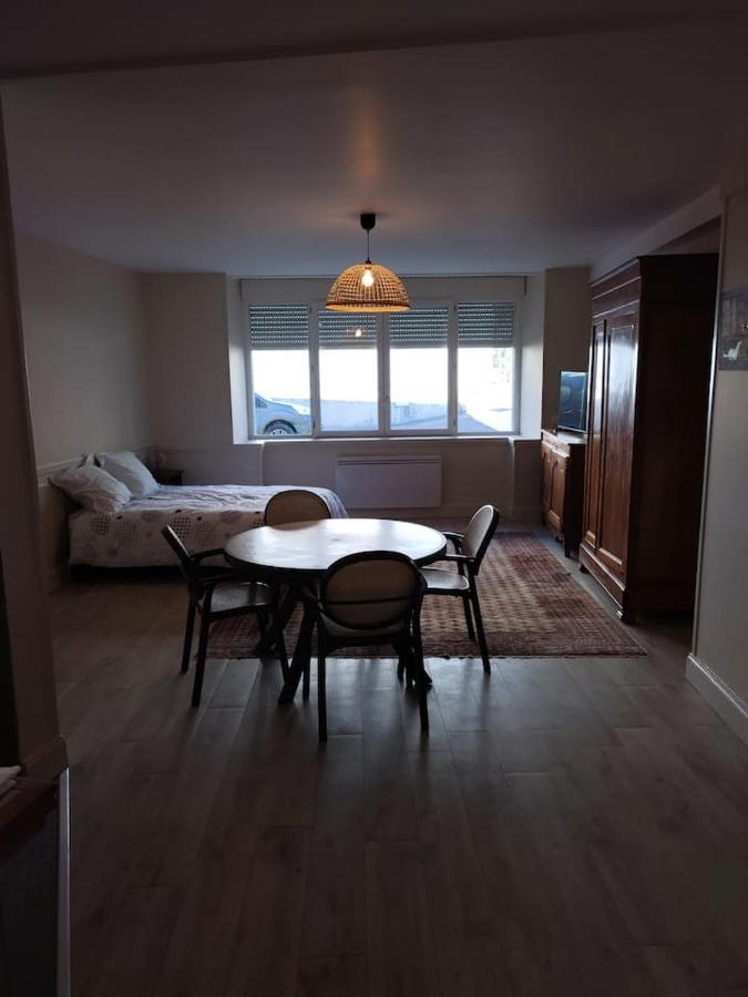 Tres Grand Studio Au Pied Du Plateau D'Angouleme. エクステリア 写真